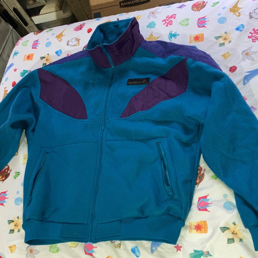Vintage Mobius Teal Fleece and 100% polyester Jacket with Purple Accents